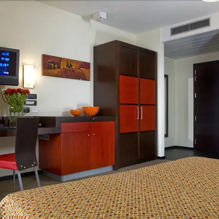 Hotel Holiday La Marca-2