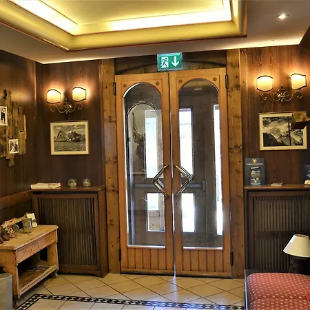 Hotel Serena-3
