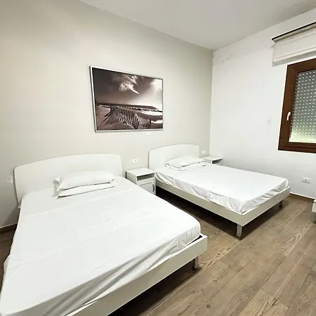 Vacation Venice Rooms-3