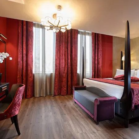 Palazzo Veneziano - Venice Collection-3