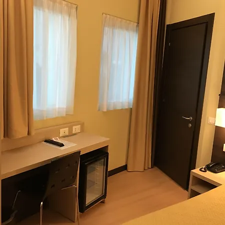 Hotel Alveri-3