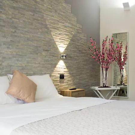 Aurelia Rooms-2
