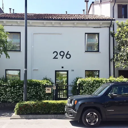 Guest House 296-3