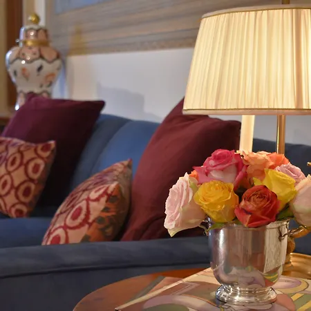 Palazzina Mori - Luxury B&B-3
