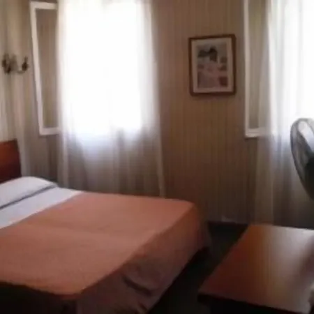 Hotel Leonardo-3