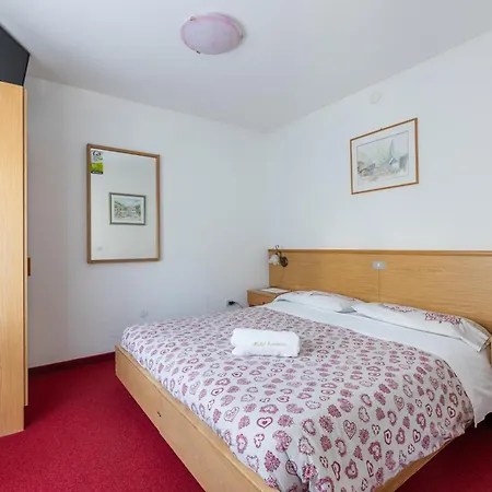 Hotel Edelweiss-3