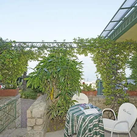 Hotel Villa Carlotta-3