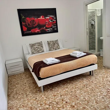 Confortini Rooms Sunday-2