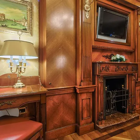 Bellevue Luxury Rooms - San Marco Luxury-3