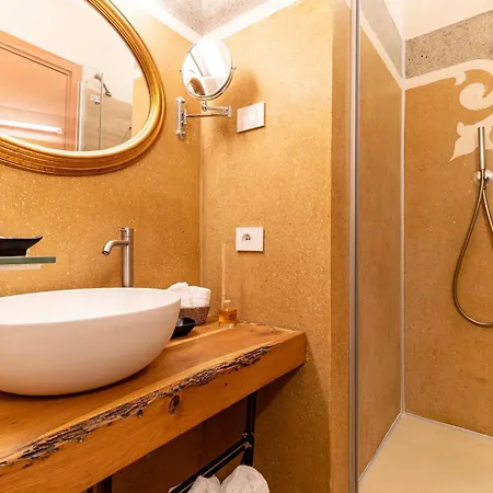 Cinqueteste Luxury Home-3