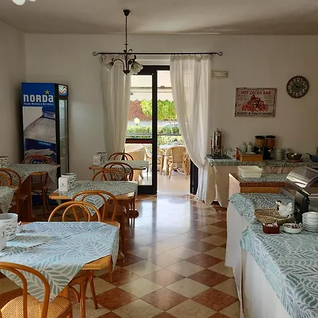 Hotel Marina-2
