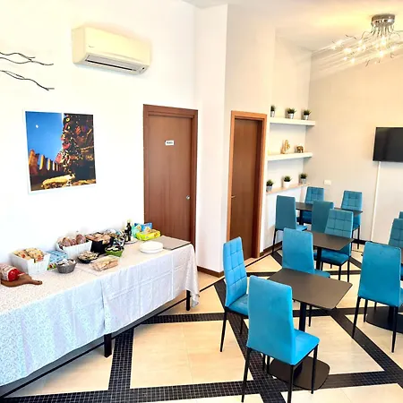 Verona Class Aparthotel "Residenze Del Cuore"-2