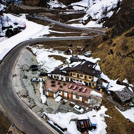 Rifugio Capanna Bill-3