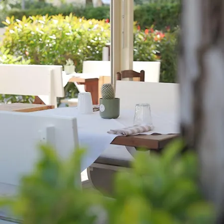 Hotel Cristina-3