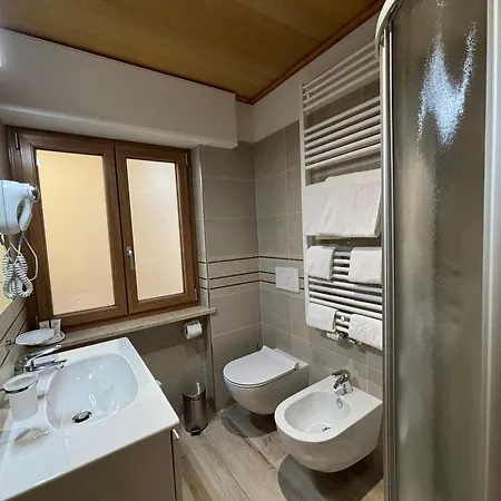 Hotel Garnì Ai Serrai-2