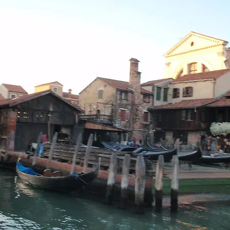 Ca' Di Rose B&B Venice-3