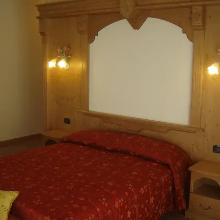 Albergo Miramonti Dependance-3