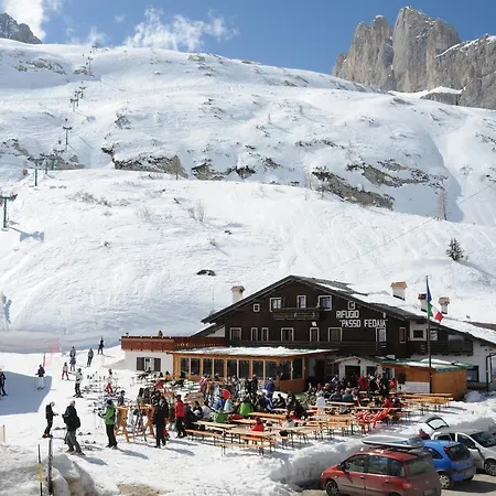 Rifugio Fedaia-3