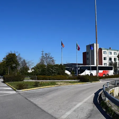 Russott Hotel-2