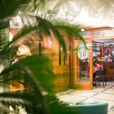 Hotel Tritone-3