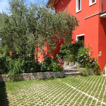 G&G Bed&Breakfast And Apartments-3
