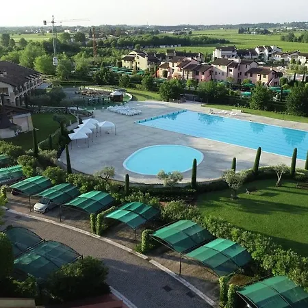 Holidays Garda Resort Village-3