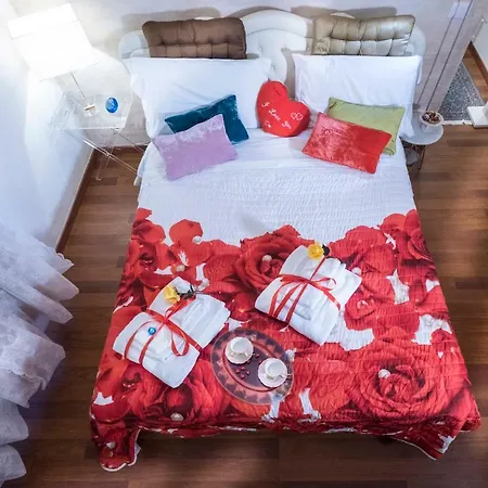 Abbraccio Di Romeo-2