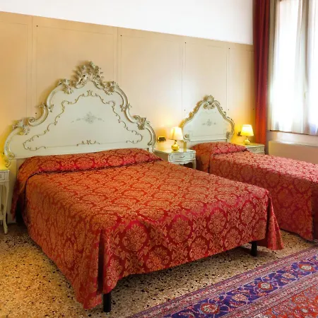 Guesthouse Ca' San Marcuola 1-3