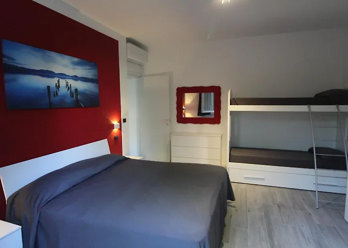 Villa Lori Apartments Garden And Beach Peschiera del Garda