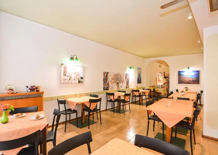 Hotel Modena Old Town Malcesine