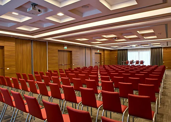 Verona Hotels With Pool near Shakespeare's Verona