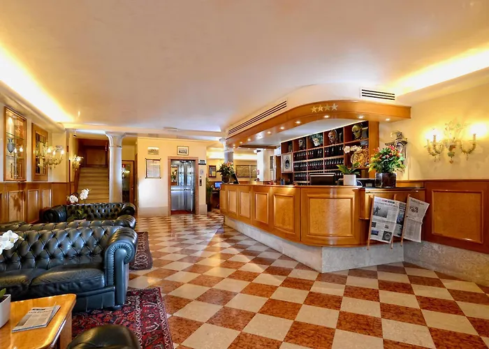 Venice hotels near Teatro la Fenice