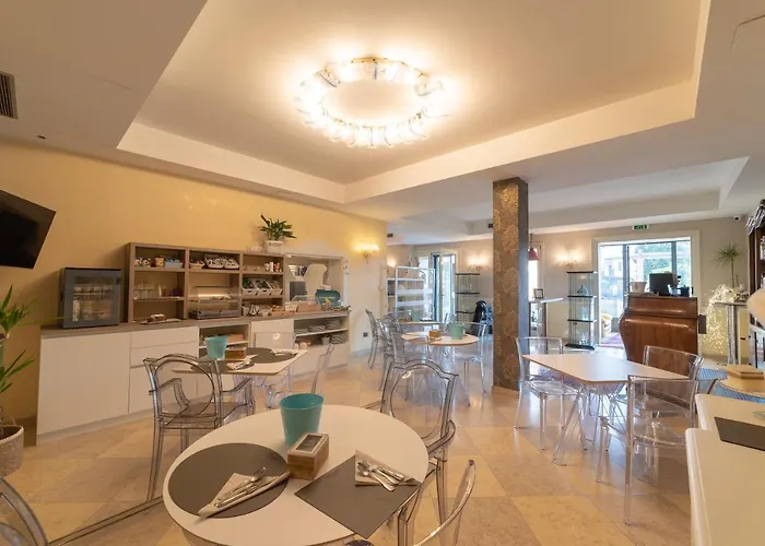 Adria Hotels