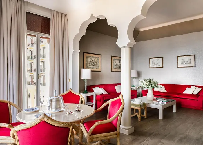 Lido di Venezia hotels near Poveglia