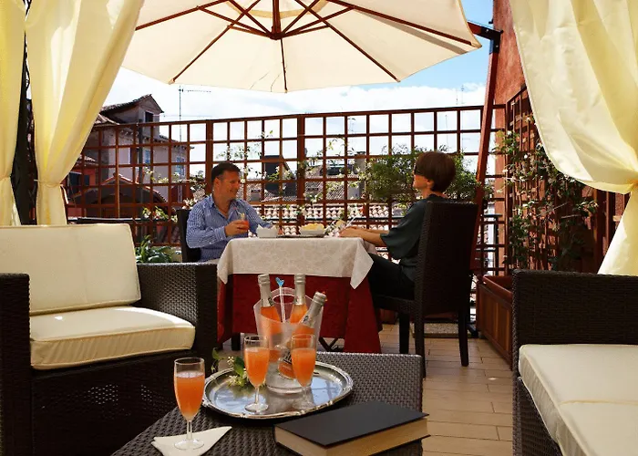 Venice hotels near Santa Croce