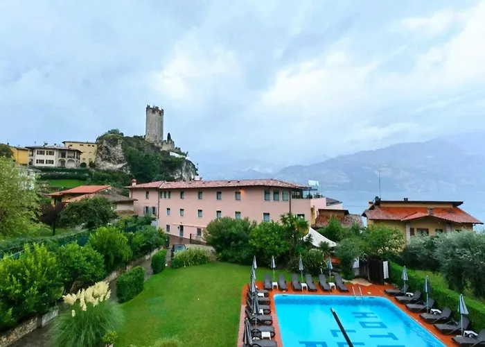 Hotel Luna Rossa (Adults Only) Malcesine