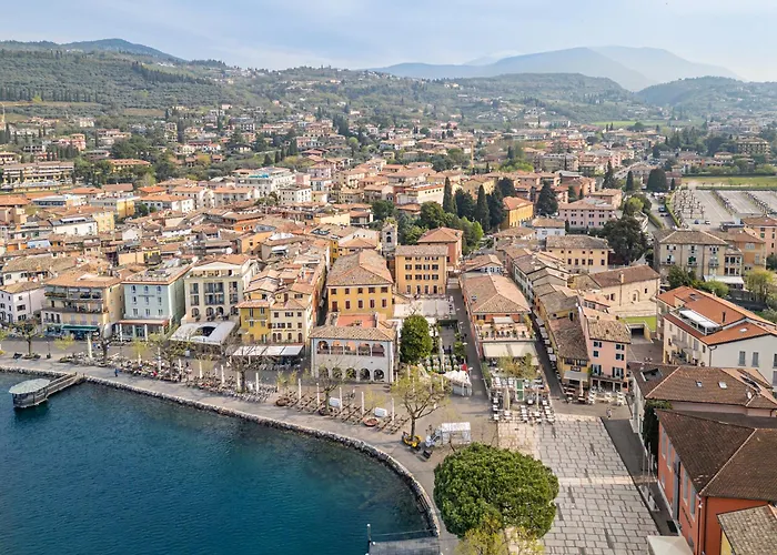 Hotel Alla Torre Garda 