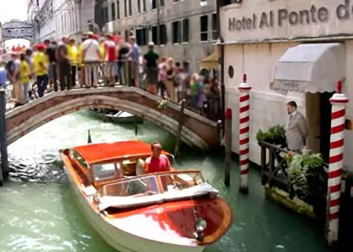 Hotel Al Ponte Dei Sospiri Venetië