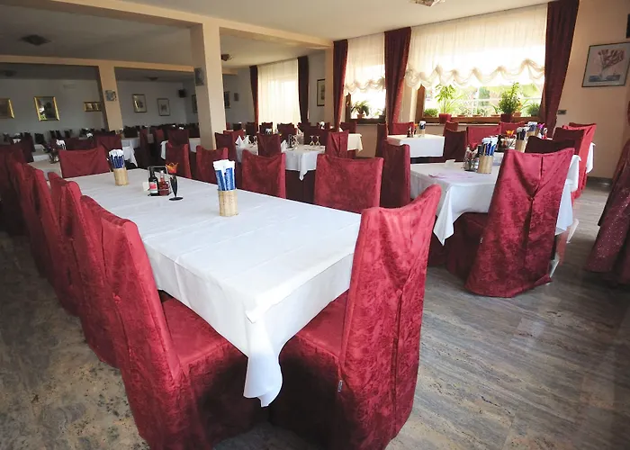 Hotel San Remo San Zeno di Montagna