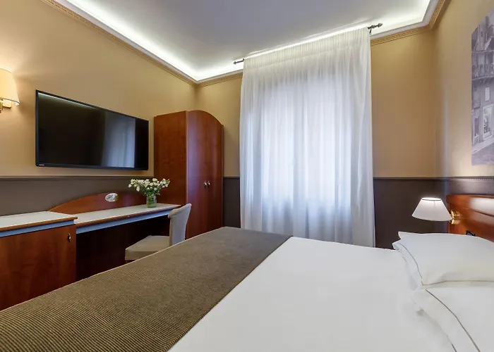 Verona hotels near Verona Cathedral