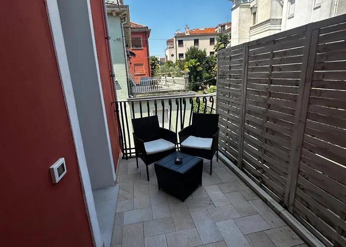Lido di Venezia hotels near Piazza San Marco