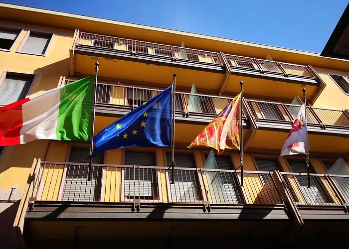 Verona Hotels with Tennis Court